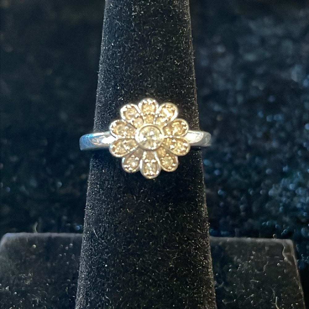 Flower Petal Diamond Ring